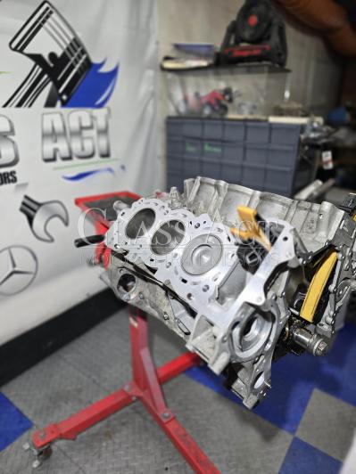 3 0L OM642 Sprinter Longblock Assembly Showing New Pistons & Timing Kit ETC 3 0L OM642 Sprinter Longblock Assembly Showing New Pistons & Timing Kit ETC